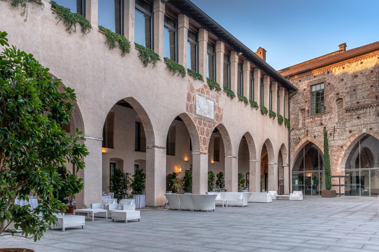 Hotel Castello Visconteo Cassano dʼAdda Esterno foto