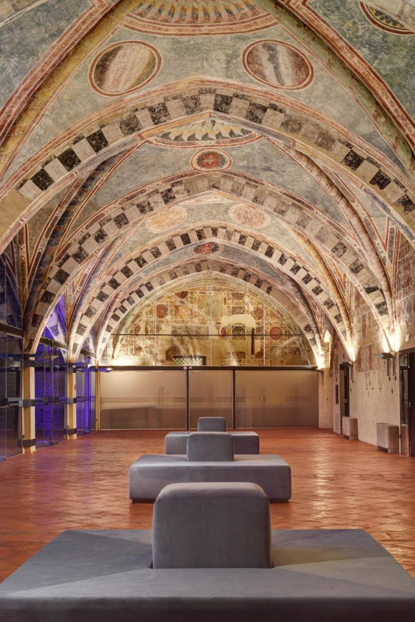 Hotel Castello Visconteo Cassano dʼAdda Esterno foto