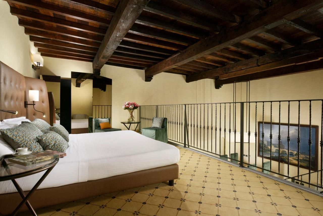 Hotel Castello Visconteo Cassano dʼAdda Esterno foto